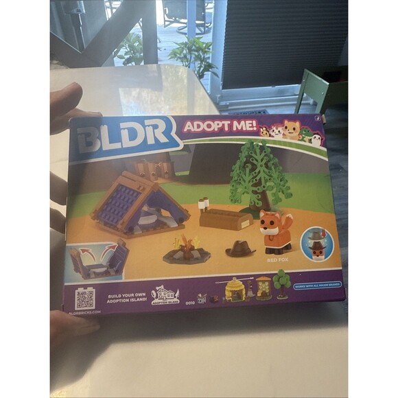 BLDR Adopt Me! Red Fox & Campsite Complete Set 139 Pieces Model No. 0004 NEW! - Picture 6 of 6